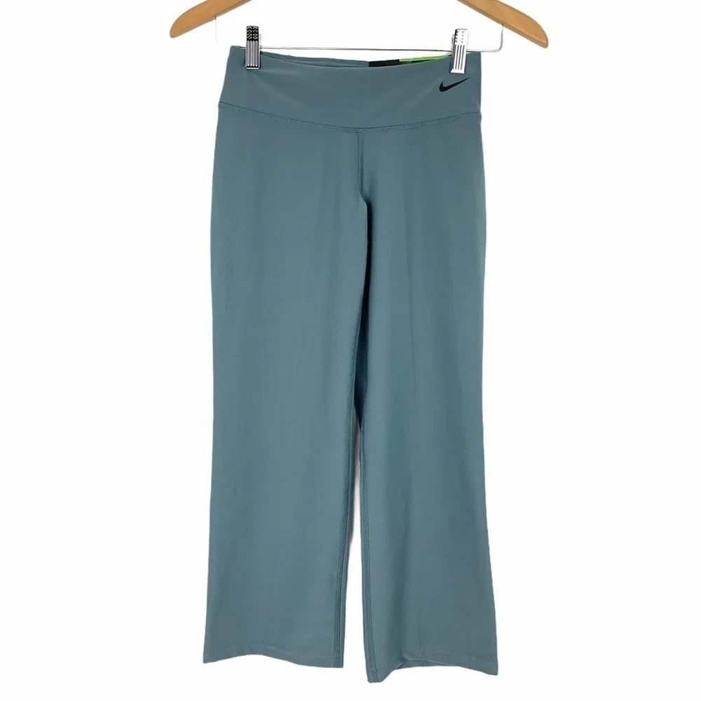 New! Nike Girls Capri Blue Pant
